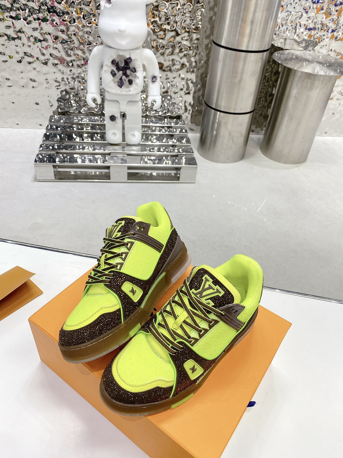 L0vis Vvtt0n Women’s LV Trainers Yellow For Women LV