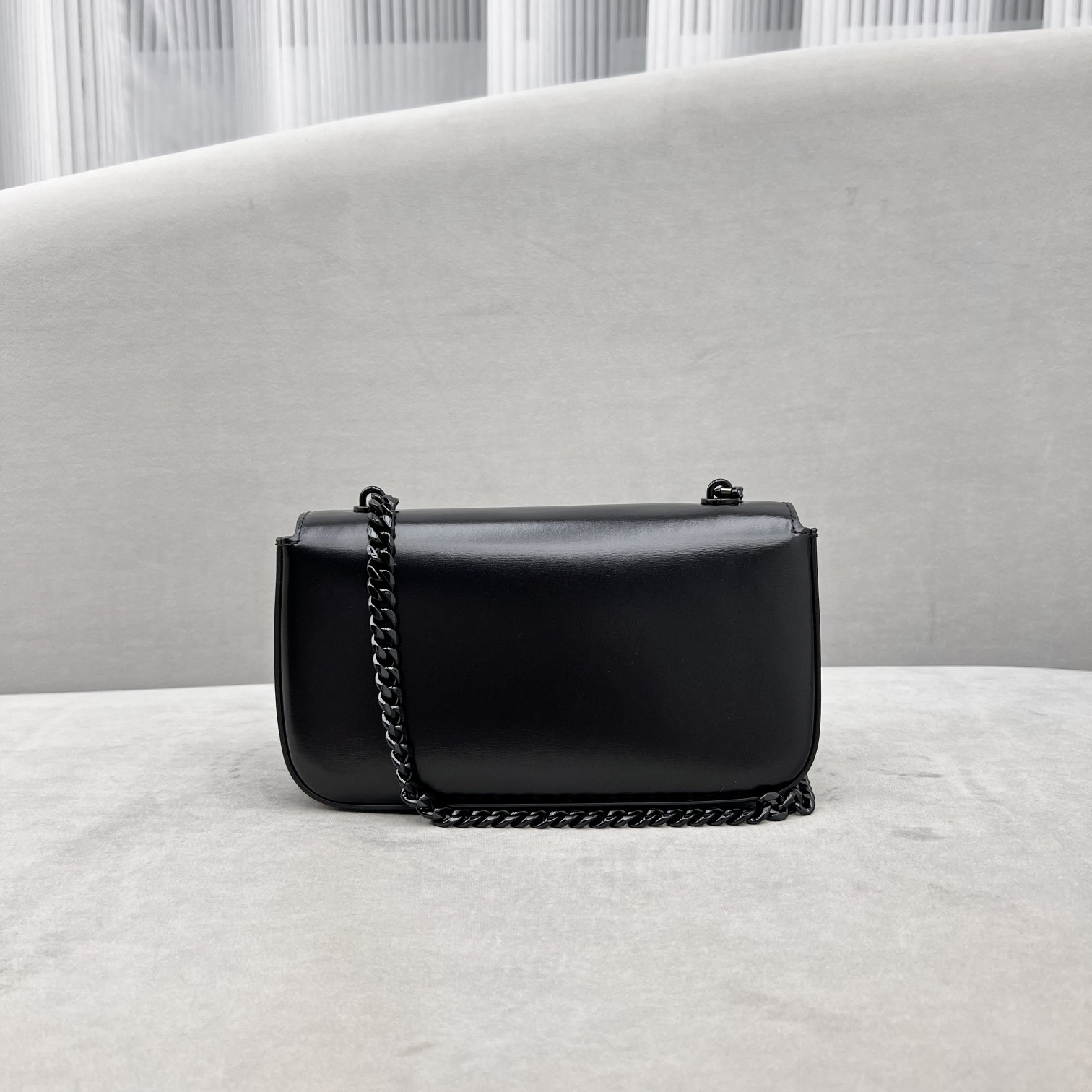 Ce1i*e Chain Shoulder Bag Triomphe Black For Women 8in/20.5cm 197993EQJ.38NN