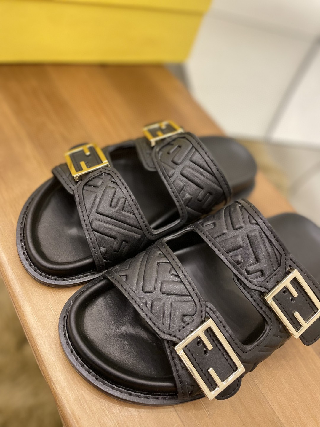 F**di Feel Slides Black For Women