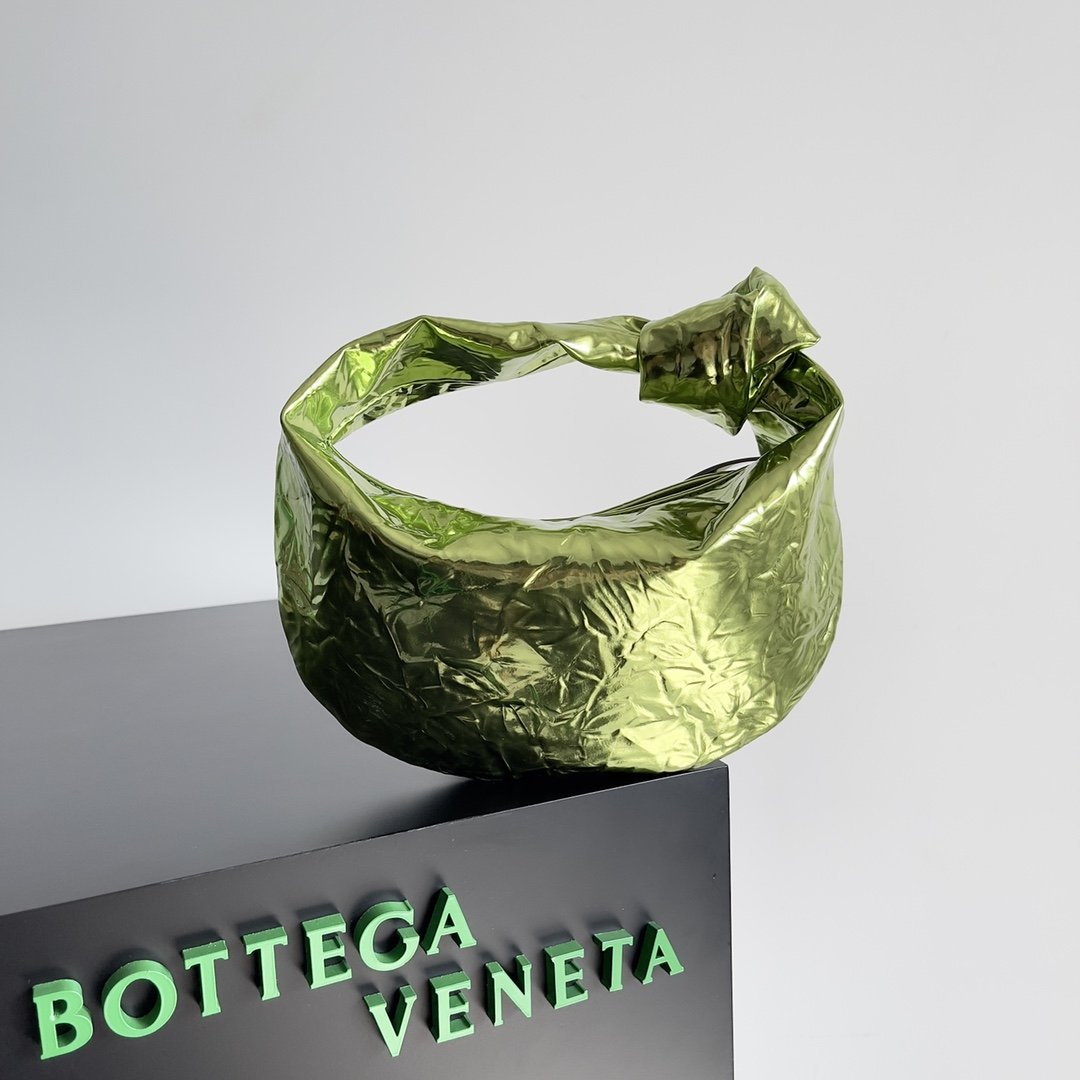 B0tt*ga Ven*ta Mini Jodie Gold, For Women, Women’s Bags 11in/28cm