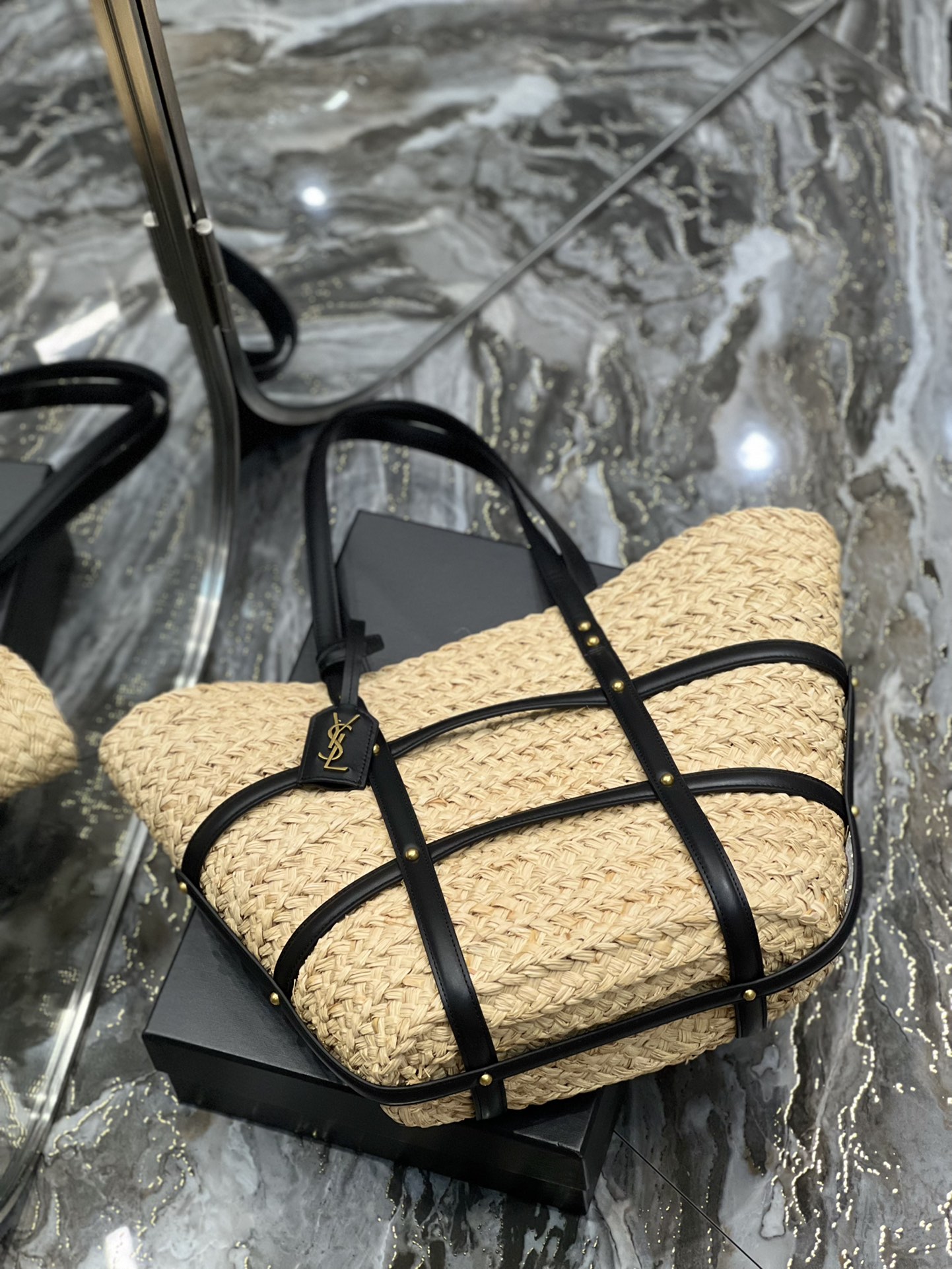 Sa1nt Lau*nt Beatrix Panier Cut Out Beige For Women, Women’s Bags 16.9in/43cm Y51