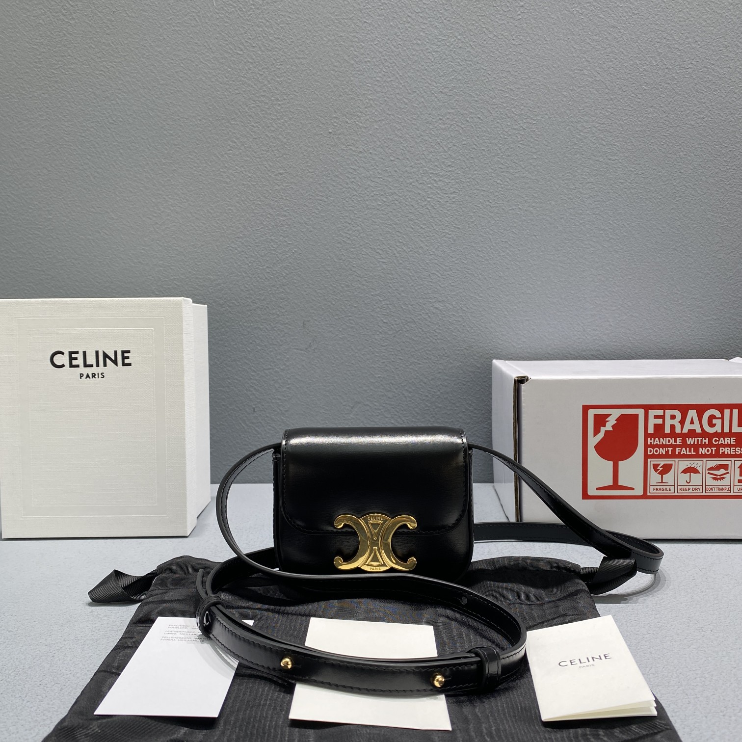 Ce1i*e Teen Triomphe Bag Black For Women 4in/11cm 188423BF4.38NO