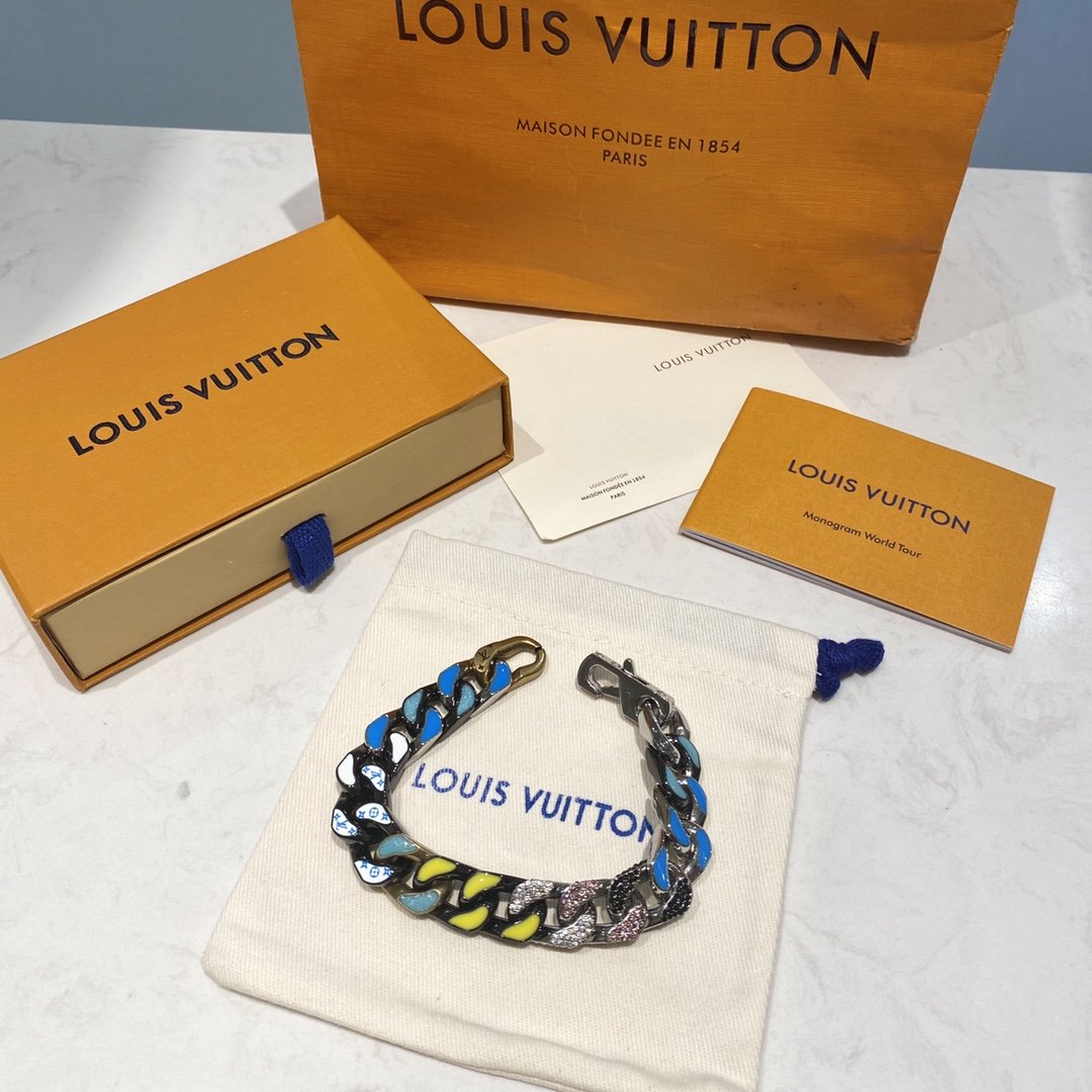 L0vis Vvtt0n Bracelet
